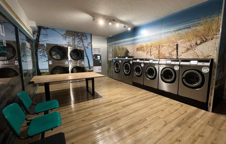 Machines laverie Born Biscarrosse