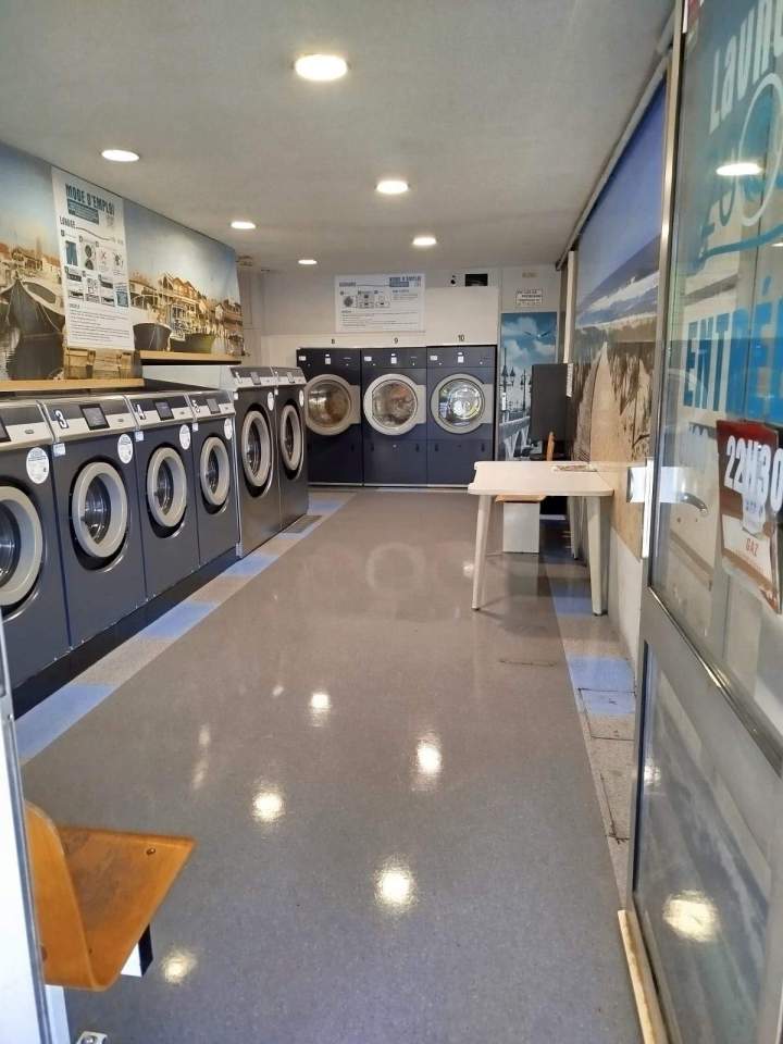 LAVNET 2000 MERIGNAC CENTRE INT 17ec