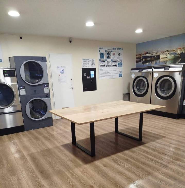 Espace intérieur laverie Mérignac